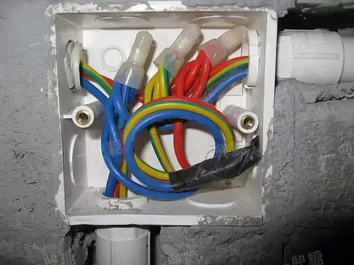 接線盒內(nèi)電線的安全連接 詳解“壓線帽”的使用